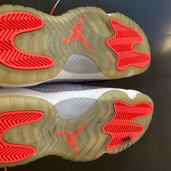 2015 Jordan Future Low 'Wolf Grey Infrared' Sz 7Y - Picture 5 of 6